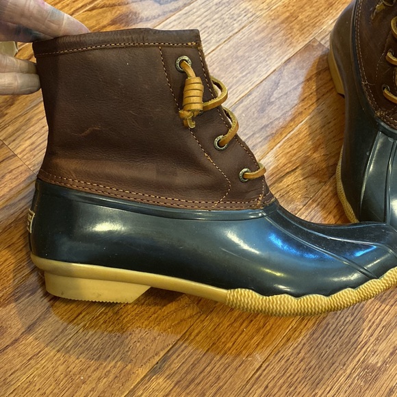 Sperry rubber boots. - Picture 2 of 5